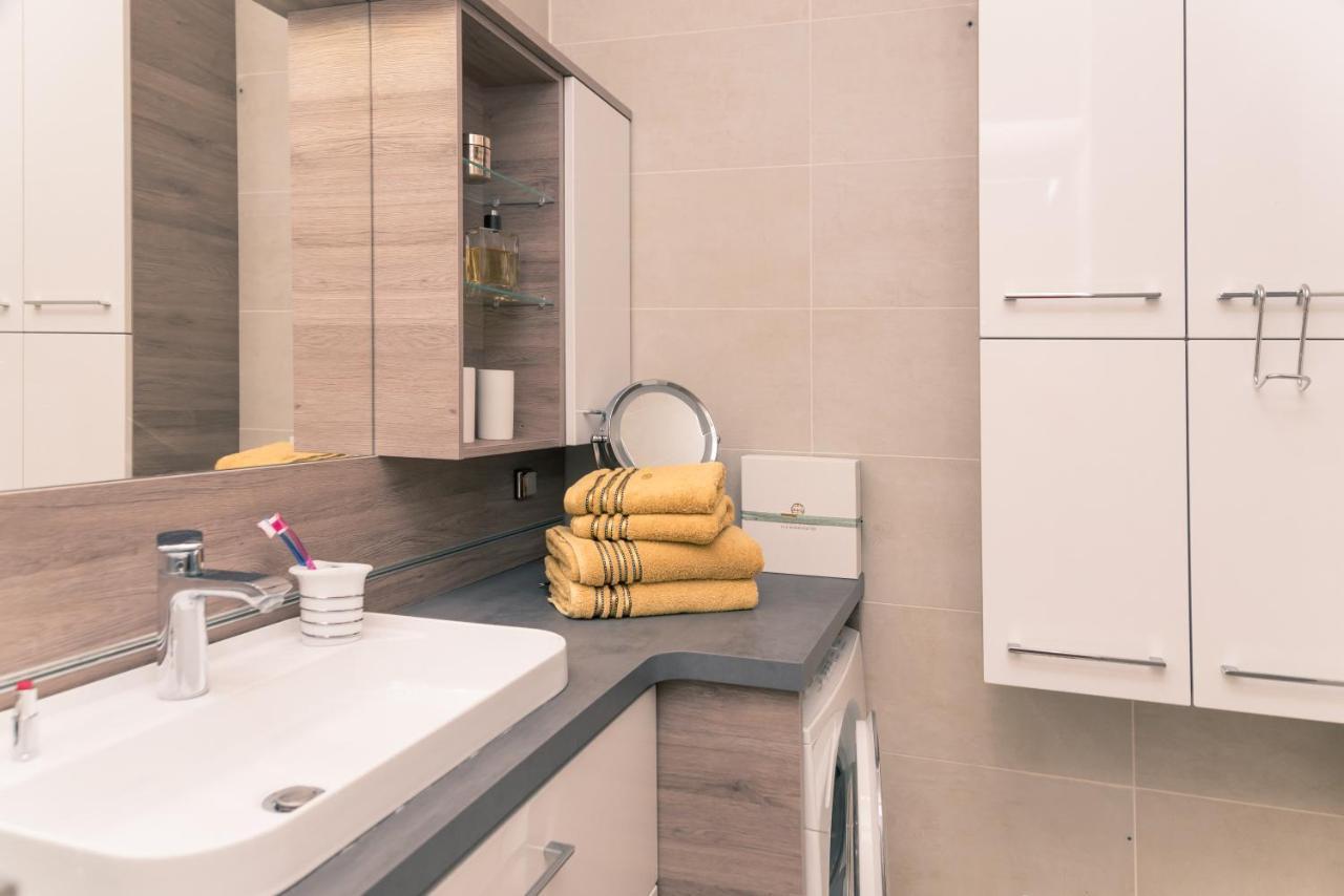 Senator Flats - Paulus Apartment Виена Екстериор снимка