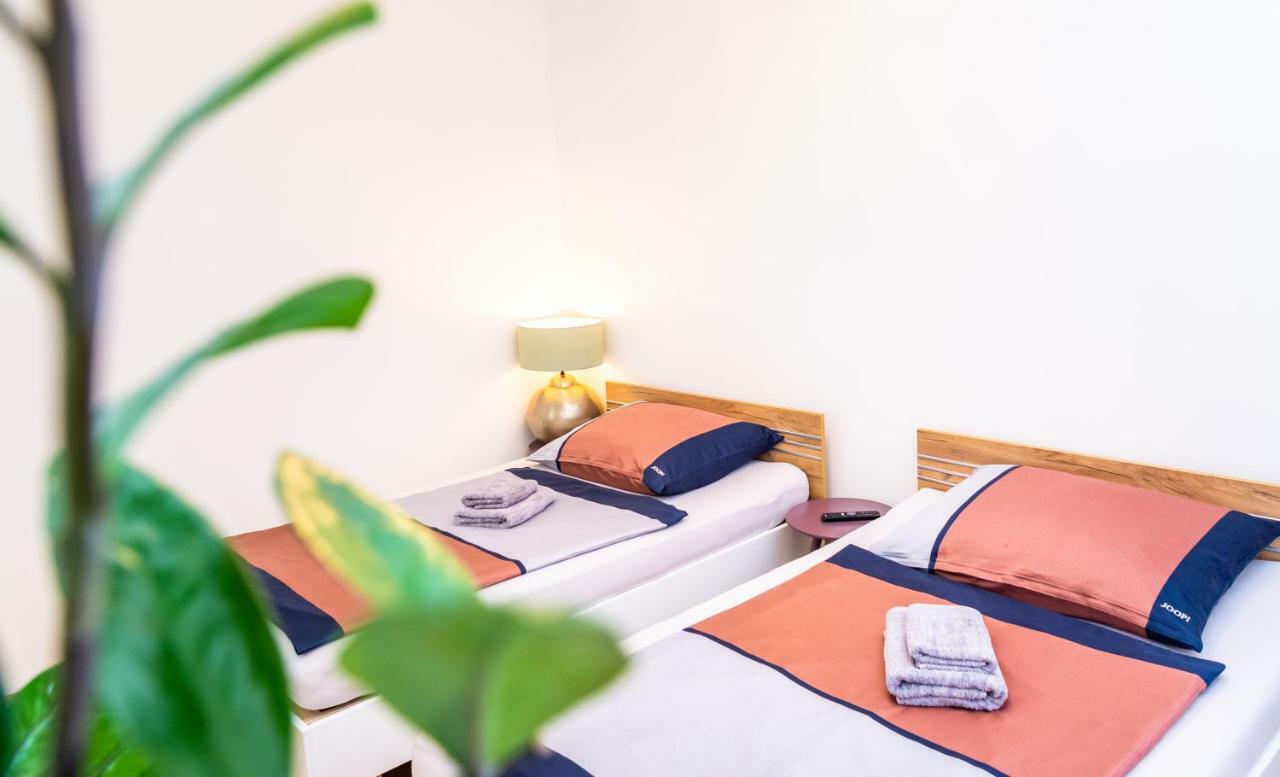 Senator Flats - Paulus Apartment Виена Екстериор снимка